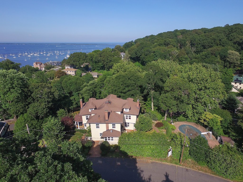 Resources Real Estate | 112 E River Rd, Rumson, NJ 07760, USA | Phone: (732) 212-0440