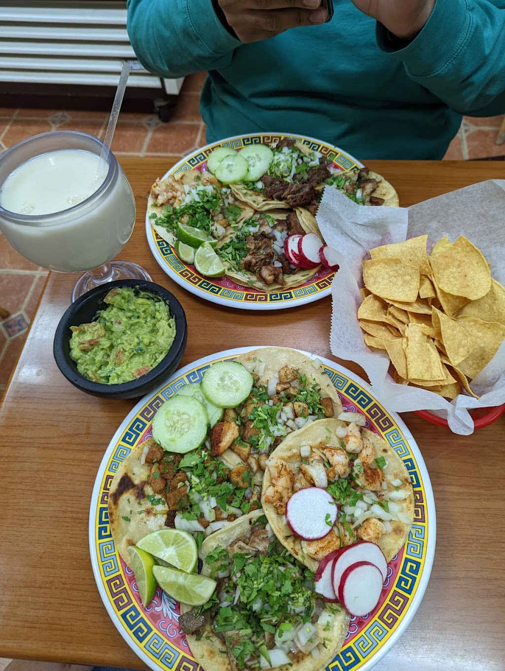 Taqueria El Sabor del Parque | 2901 Eastern Ave, Baltimore, MD 21224, USA | Phone: (410) 558-0747