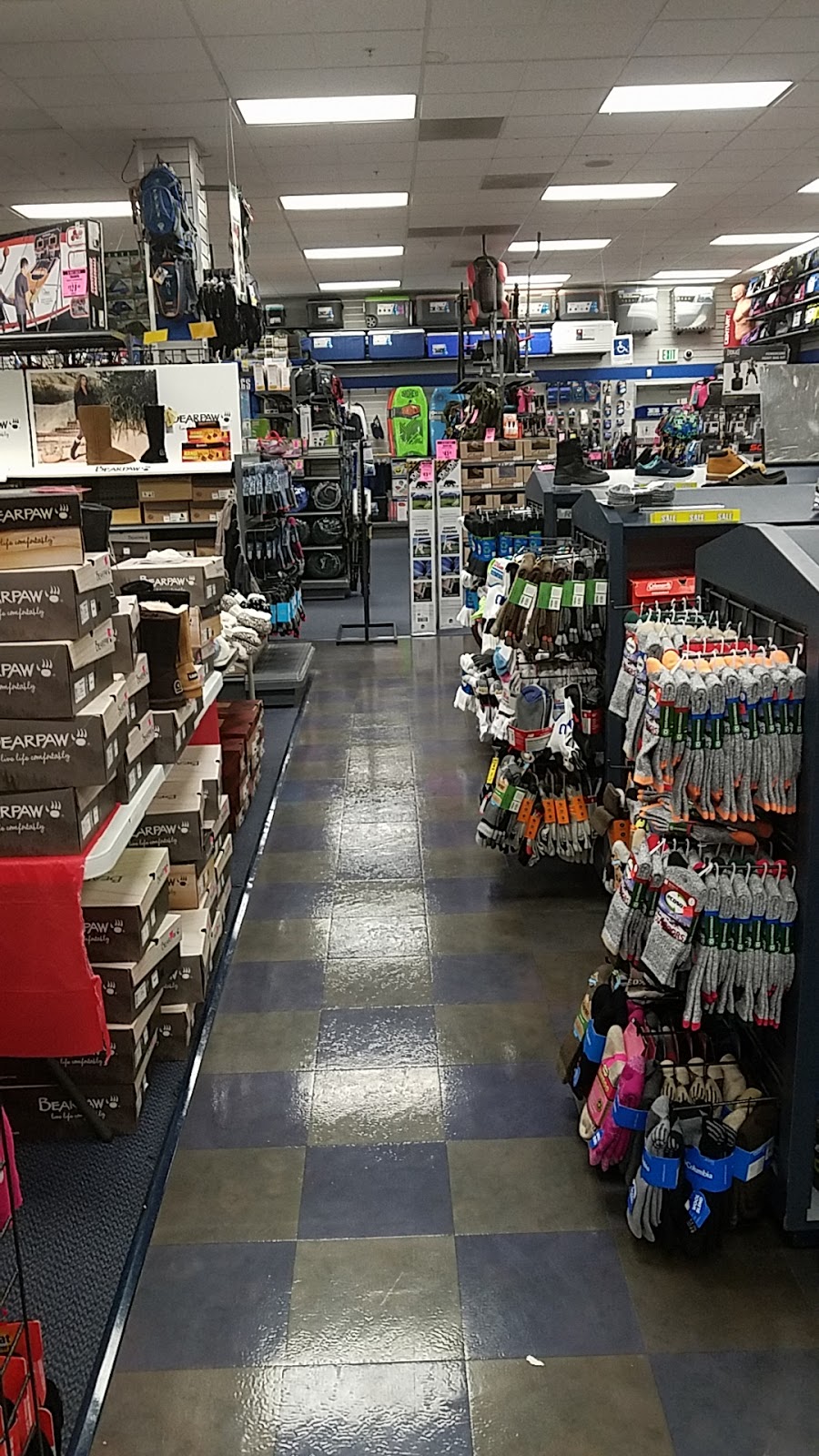 Big 5 Sporting Goods | 16963 Sierra Lakes Pkwy, Fontana, CA 92336, USA | Phone: (909) 355-2192