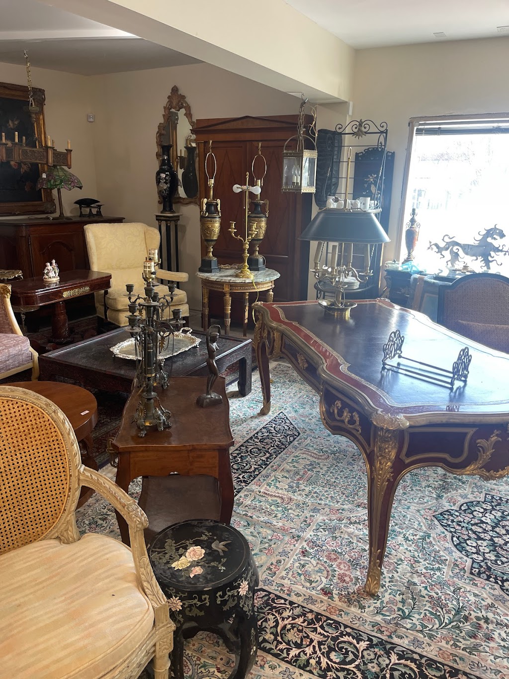 York Antiques NY | 1500 E Boston Post Rd, Mamaroneck, NY 10543, USA | Phone: (914) 481-5533