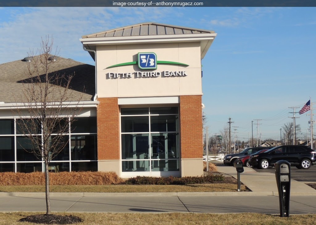Fifth Third Bank & ATM | 16046 Pearl Rd, Strongsville, OH 44136, USA | Phone: (440) 238-7312