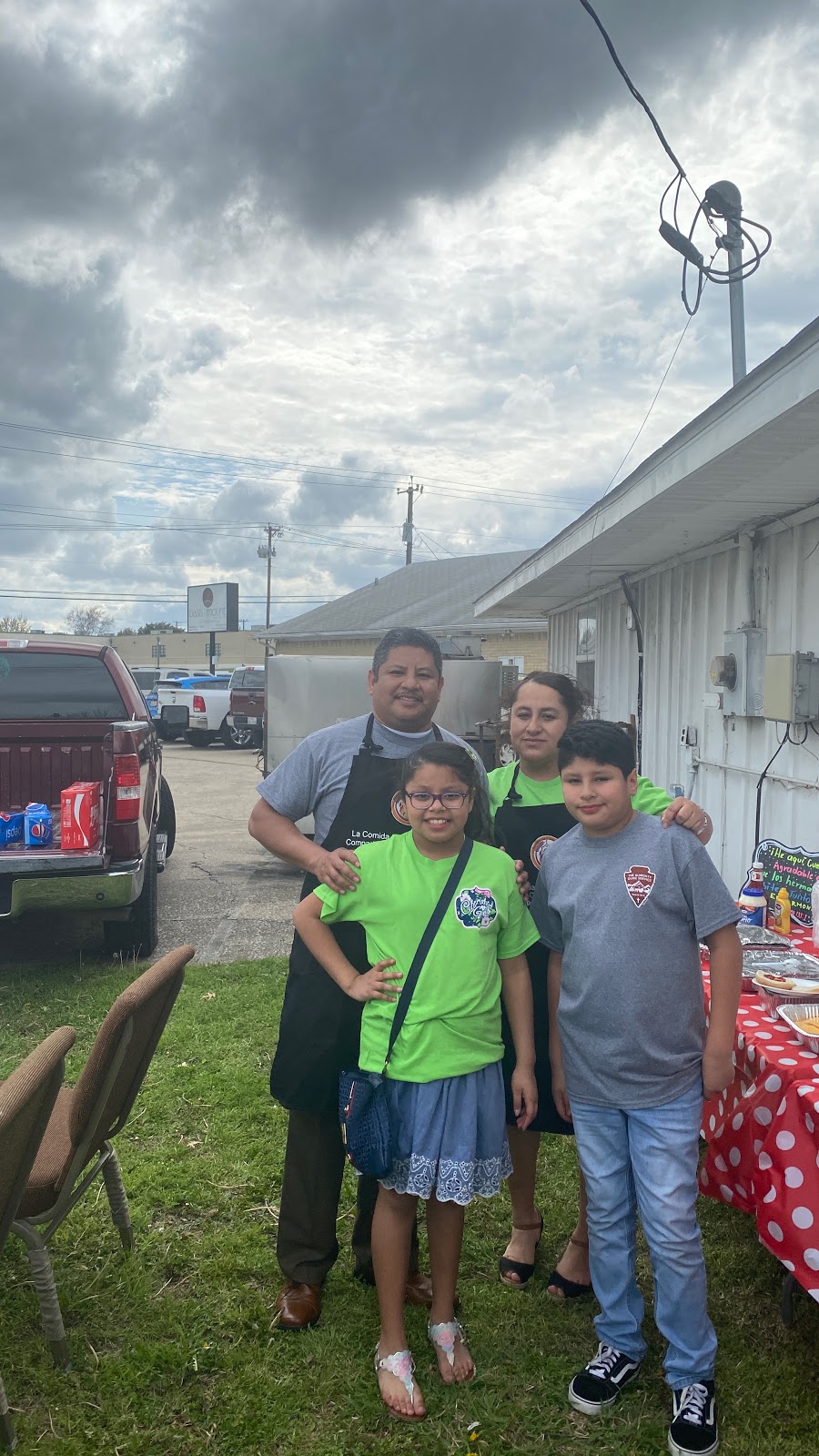 Iglesia Apostólica de Restauración y Vida Nueva | 821 E Miller Rd, Garland, TX 75040 | Phone: (214) 293-0892