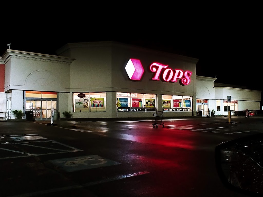 TOPS Friendly Markets | 906 Center St, Lewiston, NY 14092 | Phone: (716) 215-1350