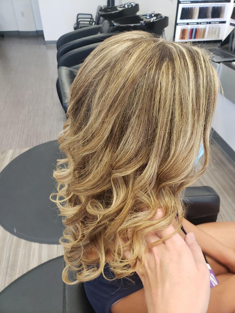 Salon Visage | 32 W Village Green, Hicksville, NY 11801, USA | Phone: (516) 997-5069