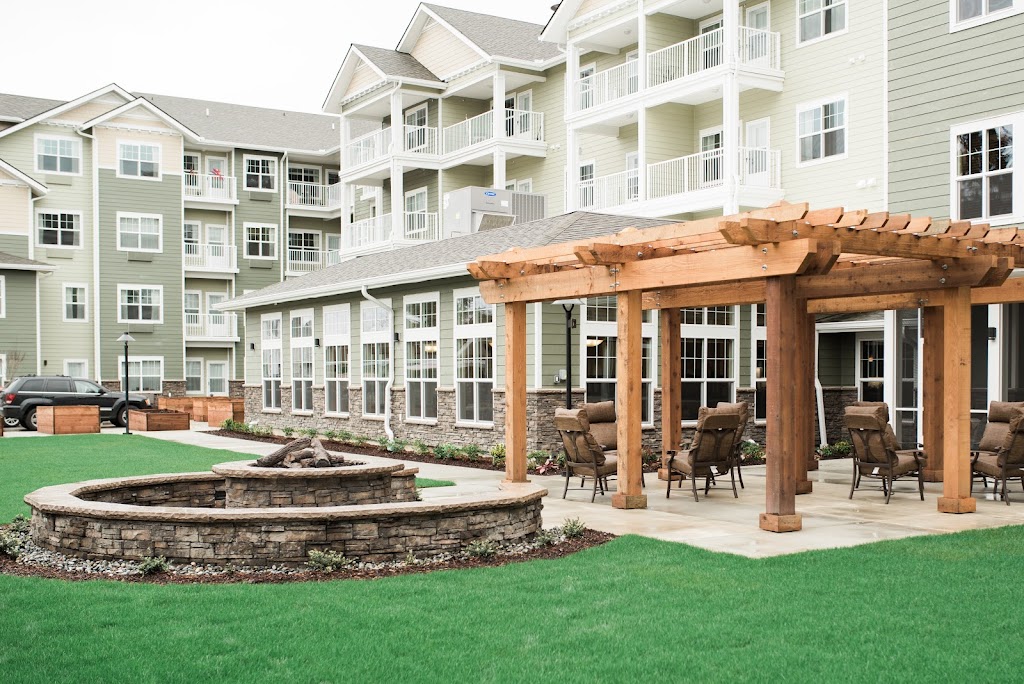 Julian Estates Gracious Retirement Living | 13305 94th Ave E, Puyallup, WA 98373, USA | Phone: (253) 845-3232