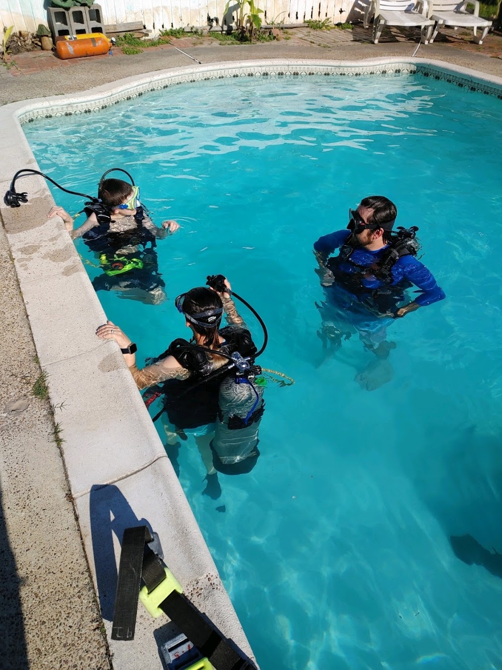 independent scuba | 4220 Barkaloo Rd, Baytown, TX 77521, USA | Phone: (281) 425-9613