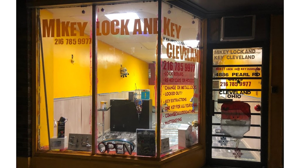 Mikey Lock And key Cleveland | 4886 Pearl Rd, Cleveland, OH 44109, USA | Phone: (216) 785-9977