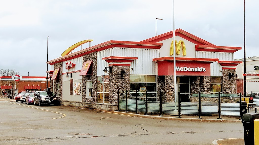 McDonalds | Photo 1 of 10 | Address: 420 Vansickle Rd, St. Catharines, ON L2R 6P9, Canada | Phone: (905) 682-5762