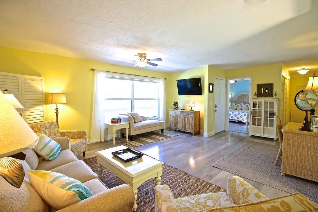 Gertrudes Vacation Rentals at Crescent Beach | Point of Rocks Rd, Sarasota, FL 34242, USA | Phone: (917) 842-9081