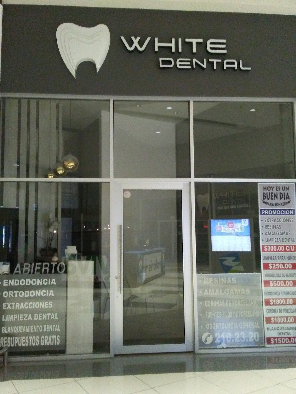 White Dental | Carretera libre tijuana-Mexicali no. 25420 Plaza Sendero local C-24 Fideicomiso del, El Florido, 22253 Tijuana, B.C., Mexico | Phone: 664 210 2320