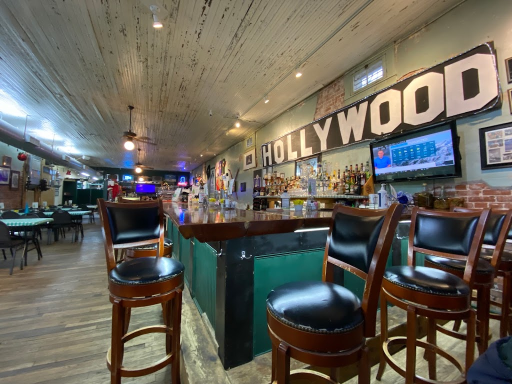 The Hollywood Cafe | 1585 Old Commerce Rd, Tunica Resorts, MS 38664, USA | Phone: (662) 363-1225