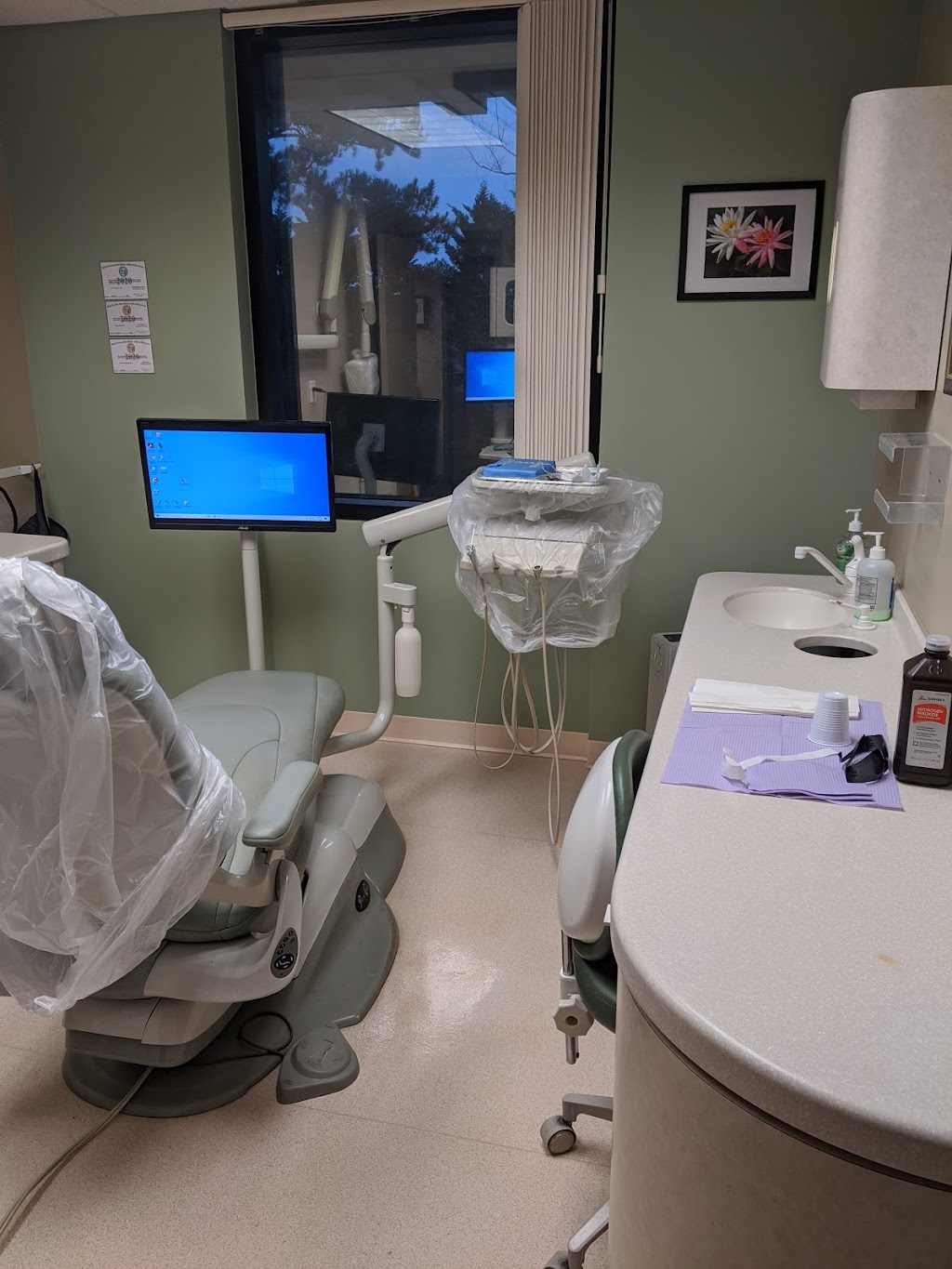 Ellis Family Dentistry | 120 Conner Dr #201, Chapel Hill, NC 27514, USA | Phone: (919) 960-0155