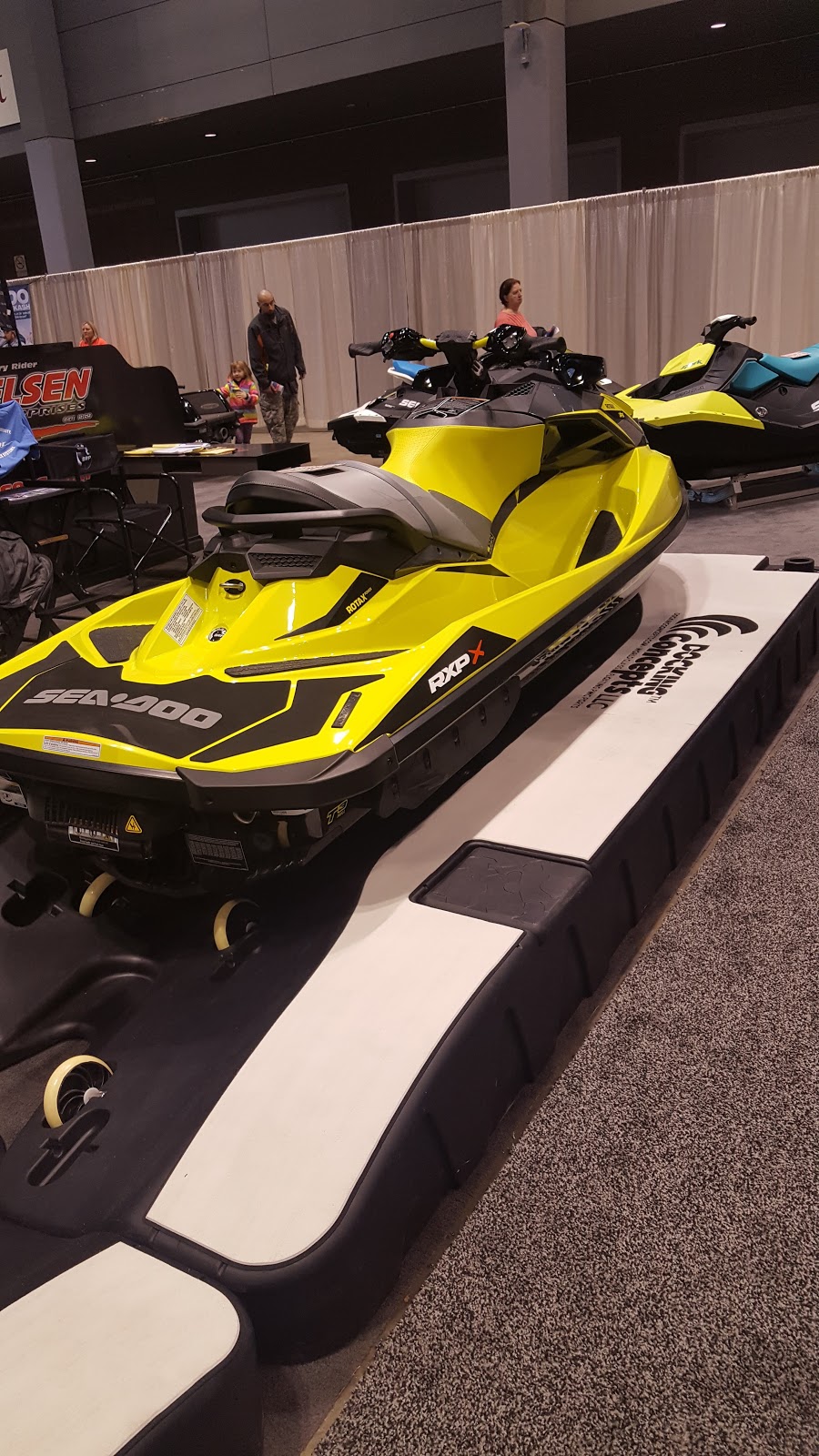 SC Wake SeaDek Marine Boat Flooring | 40202 87th Ave, Peoria, AZ 85383, USA | Phone: (812) 637-0262