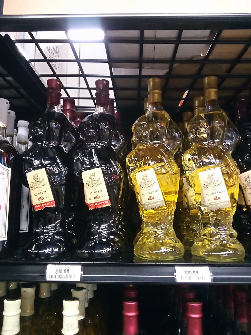 Liquor Barn | 287 E Dundee Rd, Wheeling, IL 60090, USA | Phone: (847) 465-0700