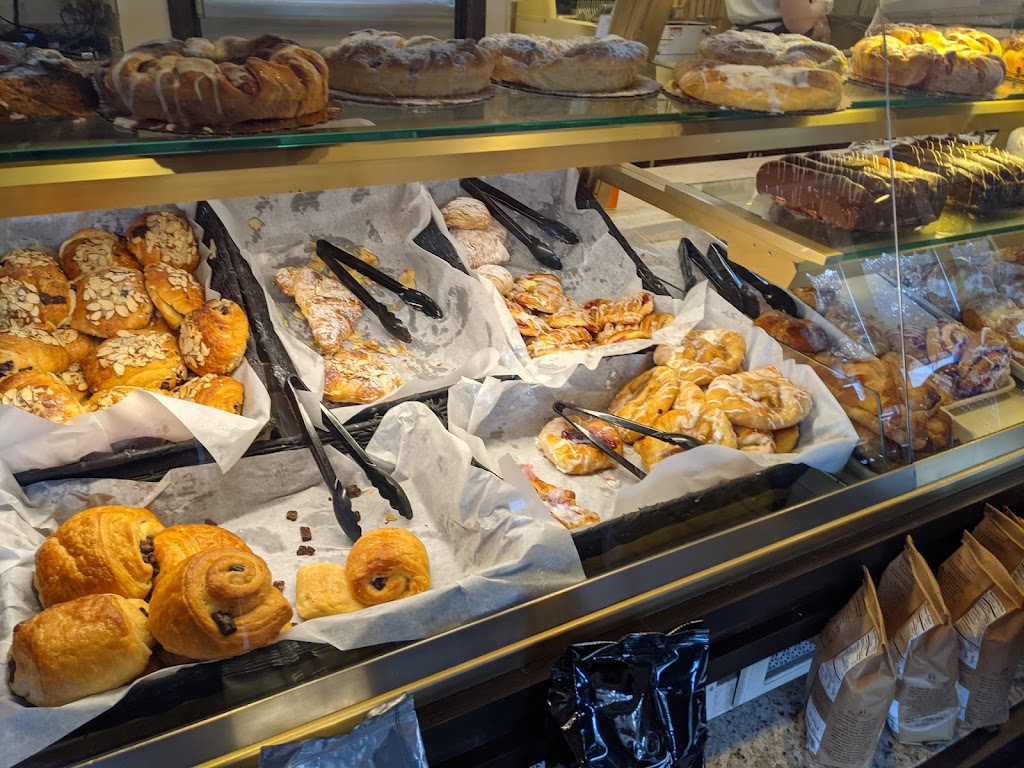 Josefs European Pastry Shop | 21150 Mack Ave, Grosse Pointe Woods, MI 48236, USA | Phone: (313) 881-5710