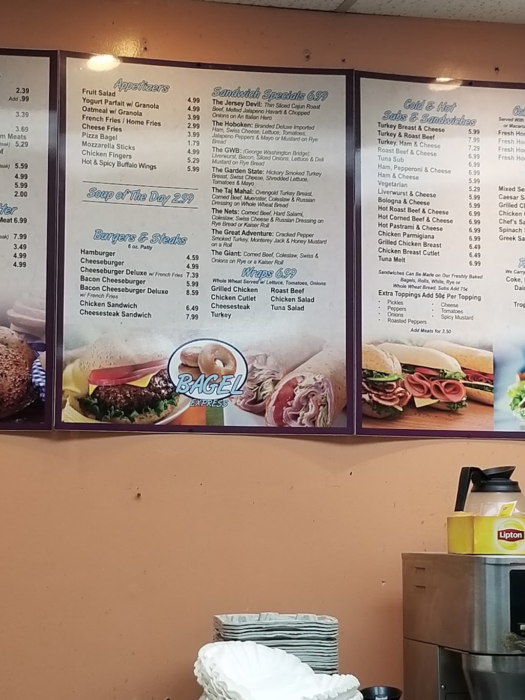 Bagels Royale | 364 Knickerbocker Rd, Dumont, NJ 07628, USA | Phone: (201) 385-5448