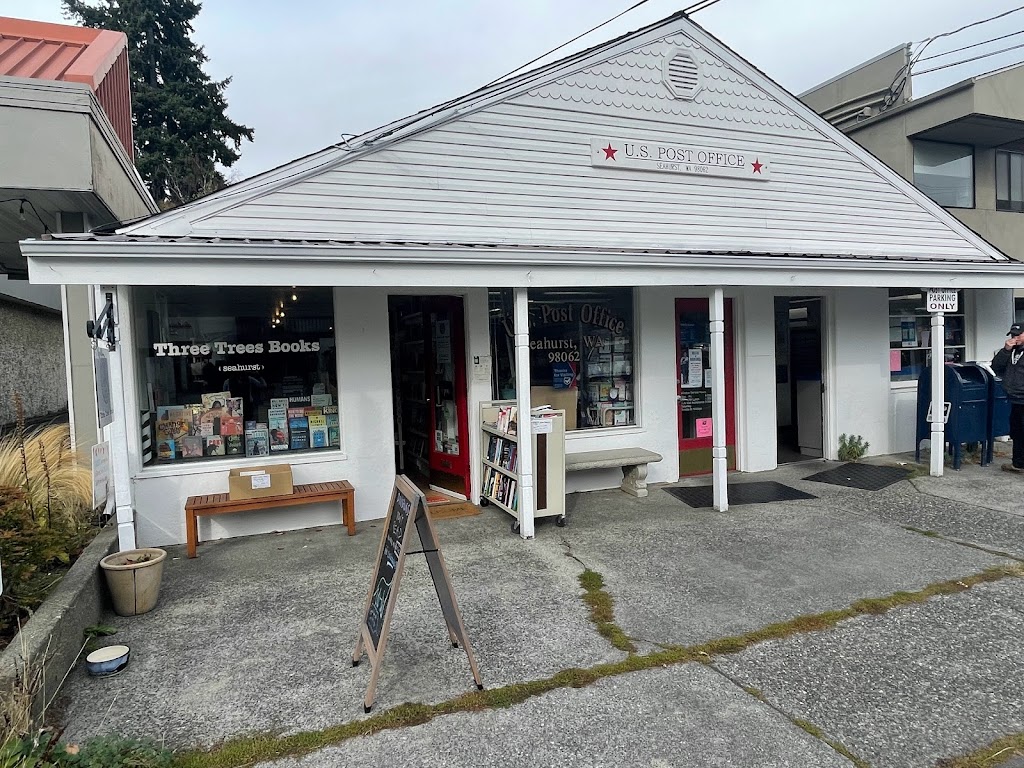 Three Trees Books | 827 SW 152nd St, Burien, WA 98166, USA | Phone: (206) 427-1745