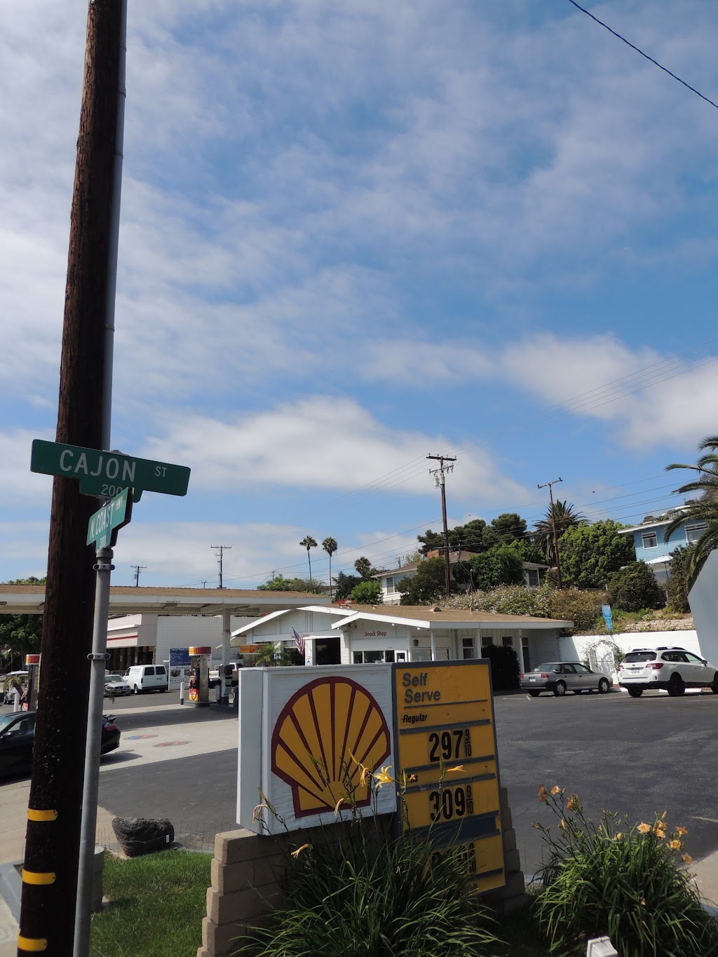 North Laguna Shell | 1342 N Coast Hwy, Laguna Beach, CA 92651, USA | Phone: (949) 497-1736