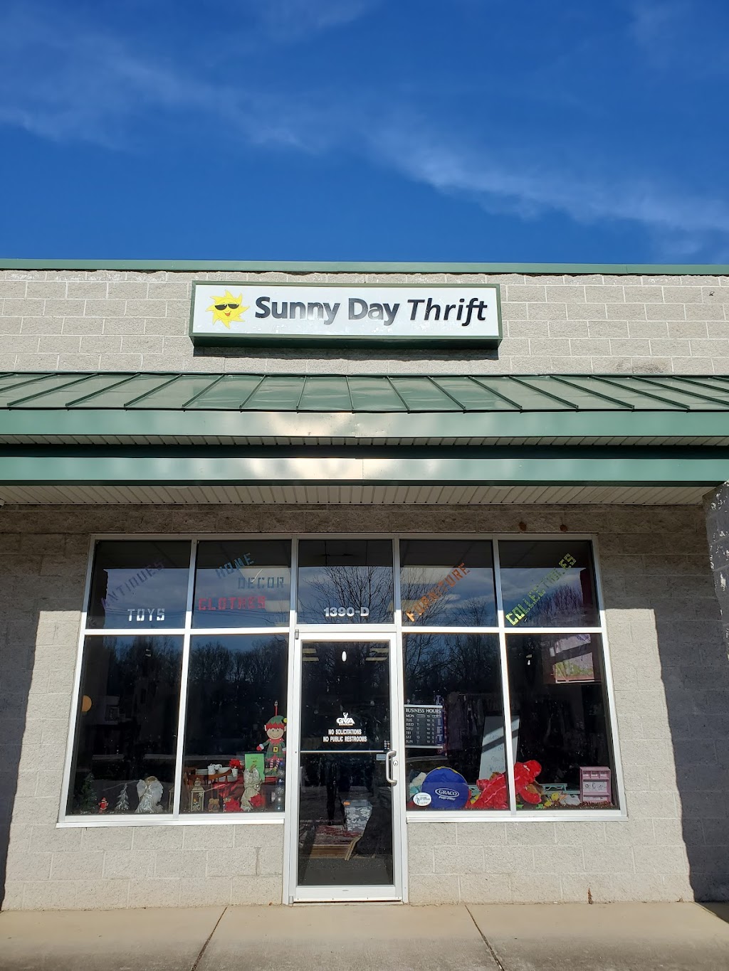 Sunny Day Thrift | 1390 Broad St Rd, Oilville, VA 23129, USA | Phone: (804) 708-2129