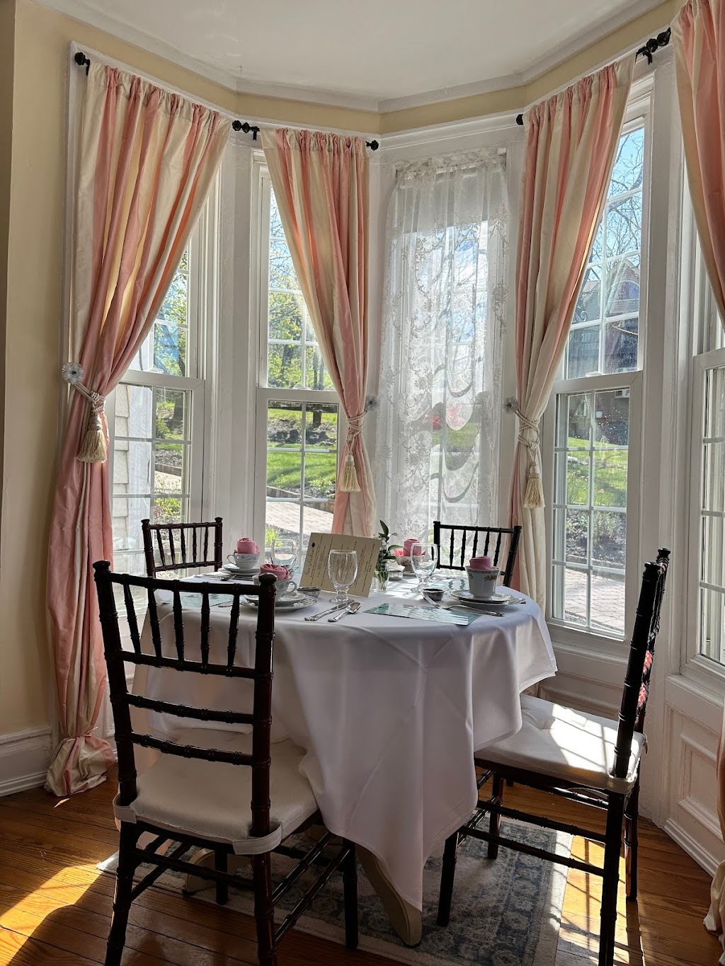 Windsor House Tea Room and Bakery | 86 NJ-15, Lafayette, NJ 07848, USA | Phone: (973) 579-5300