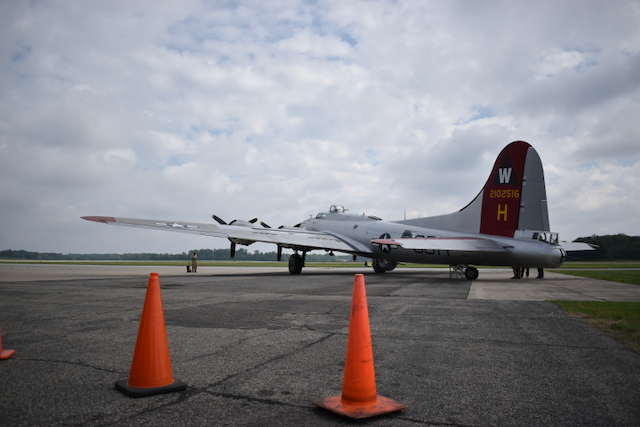 Lake County Execitive Airport | 1969 Lost Nation Rd, Willoughby, OH 44094, USA | Phone: (440) 942-7092