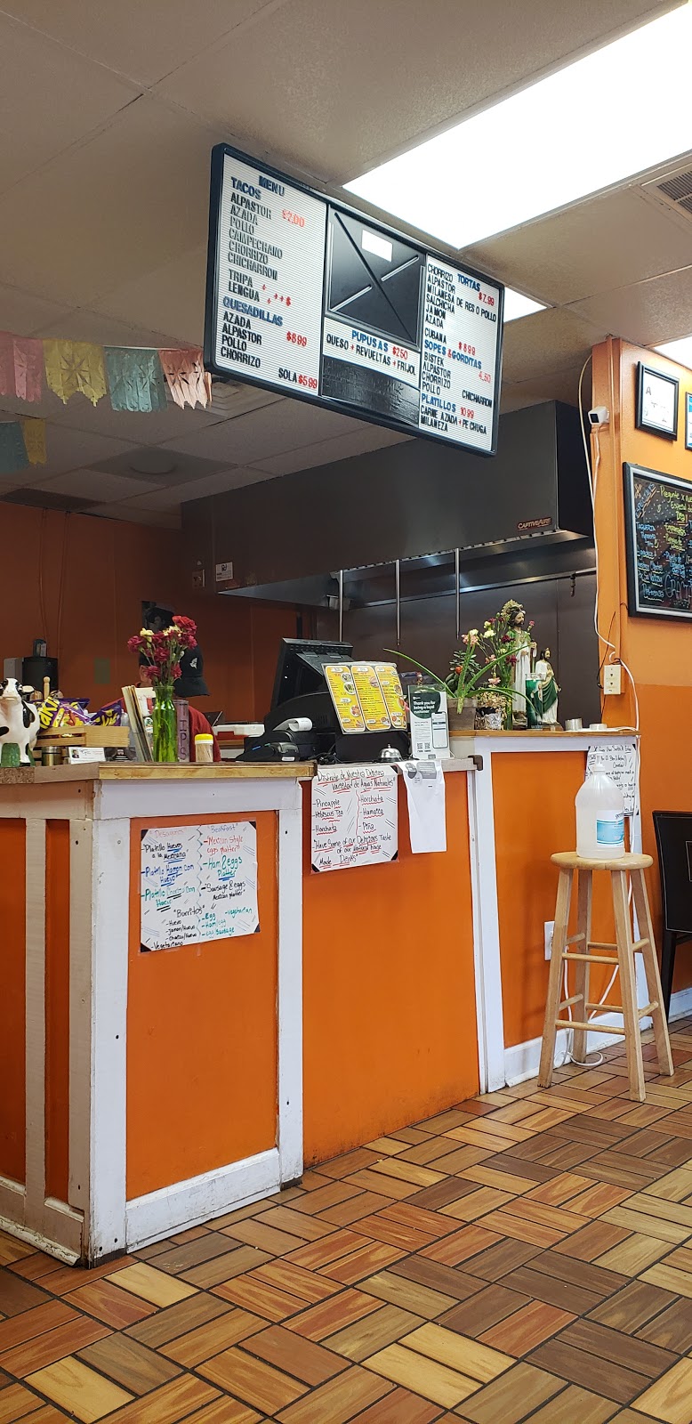 Taquería y Pupuseria TiTa | 125 Broad St, Oxford, NC 27565 | Phone: (919) 725-9182