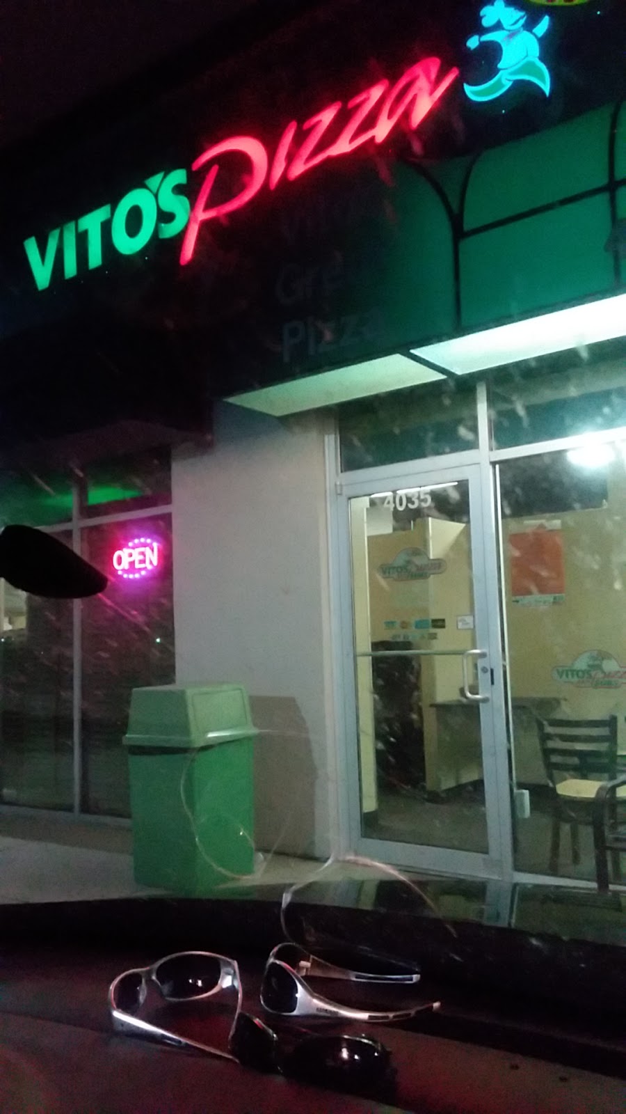 Vitos Pizza and Subs Oregon, Northwood, Curtice | 4035 Navarre Ave, Oregon, OH 43616, USA | Phone: (419) 697-8486