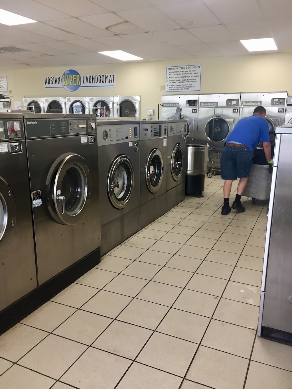 Adrian Super Laundromat | 1114 S Winter St # A1, Adrian, MI 49221, USA | Phone: (517) 265-9095