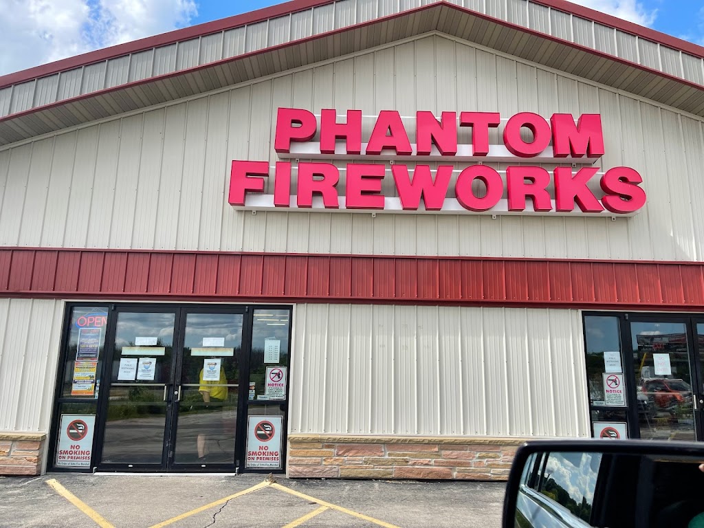 Phantom Fireworks of Allenton | 6711 County Rd W, Allenton, WI 53002, USA | Phone: (262) 629-1947