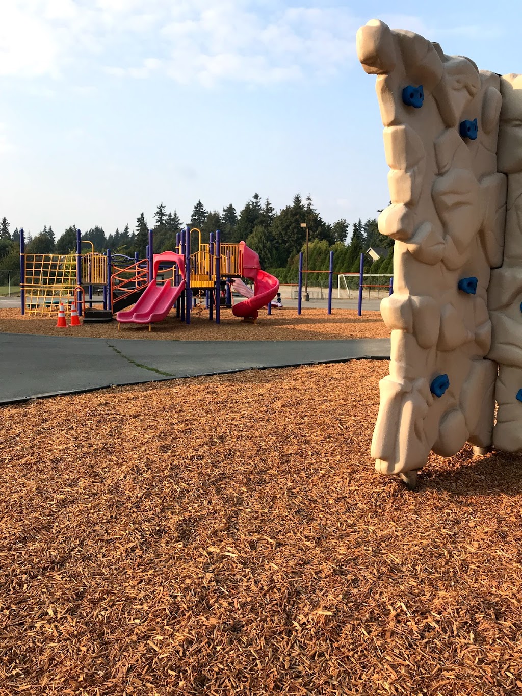 Mark Twain Elementary School | 9525 130th Ave NE, Kirkland, WA 98033 | Phone: (425) 936-2730