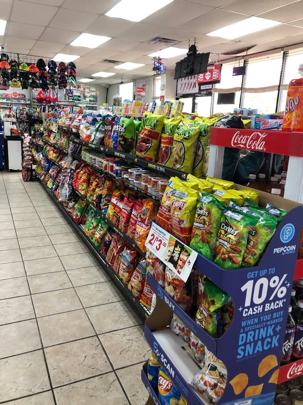 Elgin Quick Mart | 13717 County Line Rd, Elgin, TX 78621 | Phone: (512) 285-3800