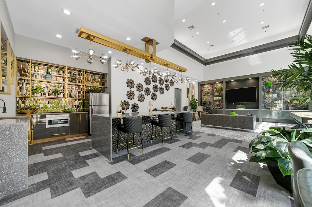 Elan at Bluffview | 3850 W Northwest Hwy, Dallas, TX 75220, USA | Phone: (972) 428-3117