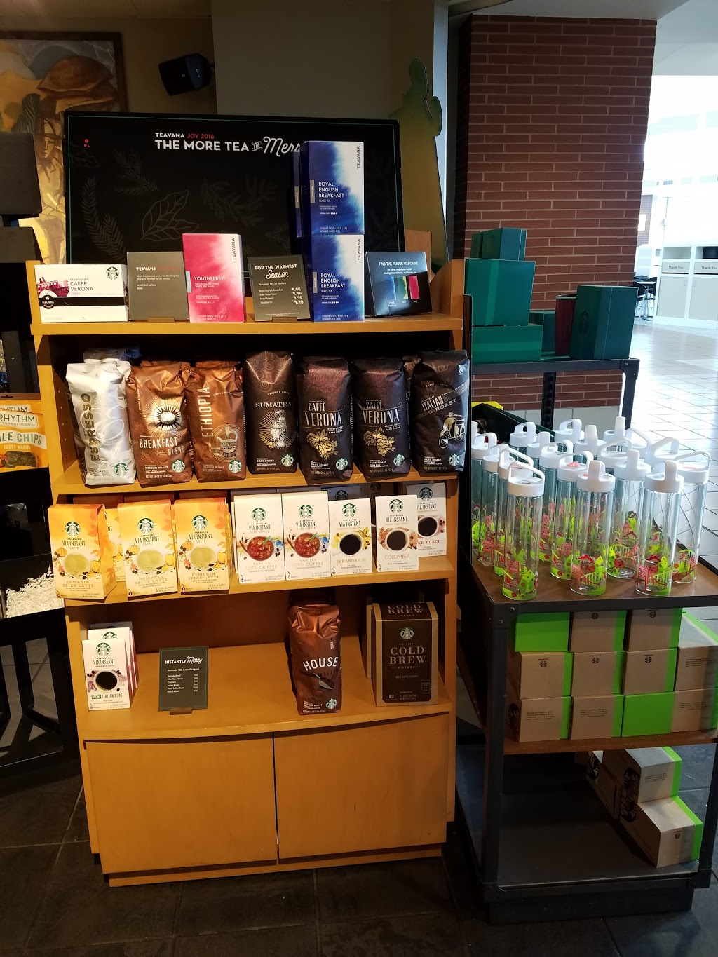 Starbucks | 2000 W Edgerton Rd, Broadview Heights, OH 44147, USA | Phone: (440) 546-7744