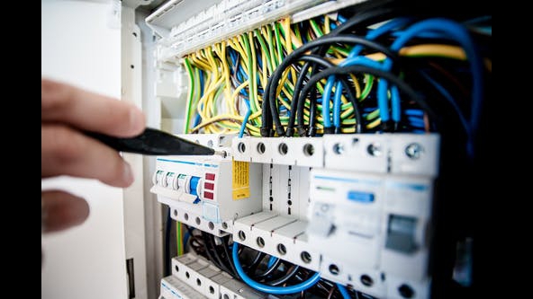 SYR Electrical Service | 8033 W Montecito Ave, Phoenix, AZ 85033, USA | Phone: (602) 380-1458