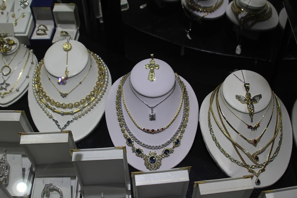 Shnayder Jewelry and Pawn Shop | 110 Daniel Webster Hwy, Nashua, NH 03060, USA | Phone: (603) 888-7337