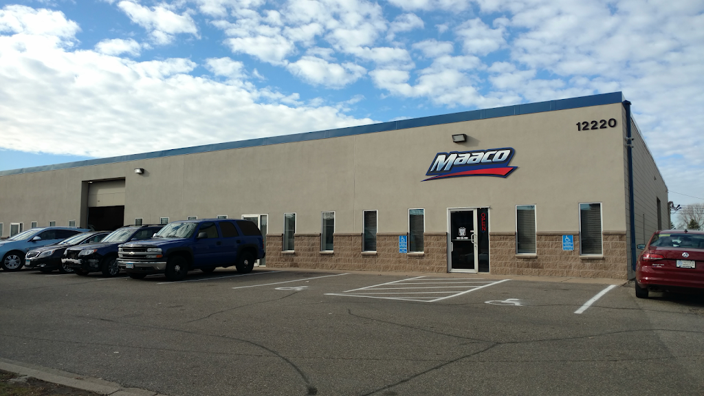 Maaco Auto Body Shop & Painting | 12220 Riverwood Dr, Burnsville, MN 55337 | Phone: (612) 424-1905