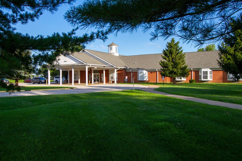 Oakwood Estates Nursing & Rehab | 5303 Bermuda Dr, St. Louis, MO 63121, USA | Phone: (314) 385-0910