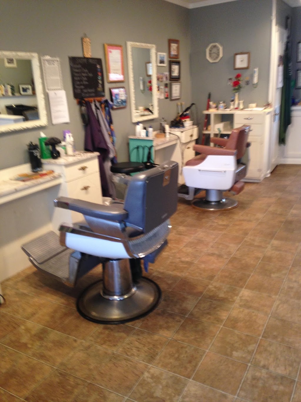 Towne Barber Shoppe | 134 1/2 Main St, Manasquan, NJ 08736, USA | Phone: (732) 449-6004