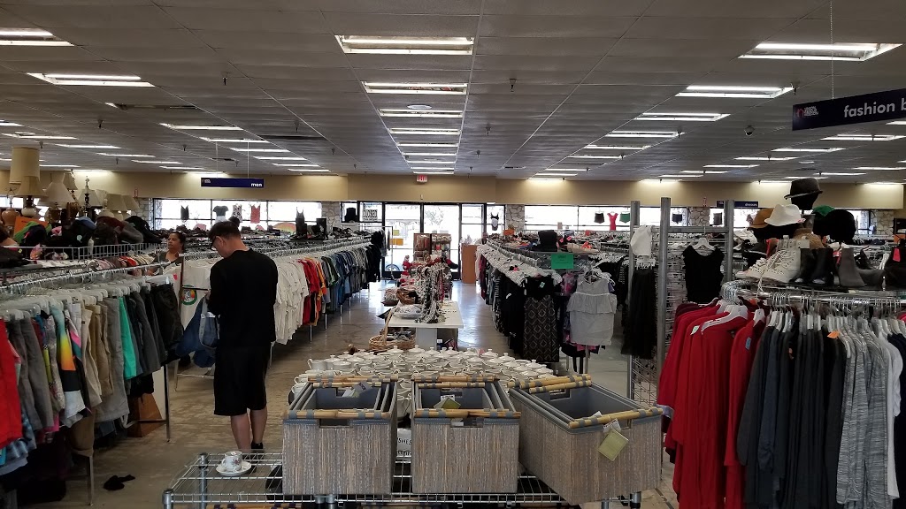 Union Rescue Mission Thrift Store | 280 E Arrow Hwy, Covina, CA 91722, USA | Phone: (626) 915-3417