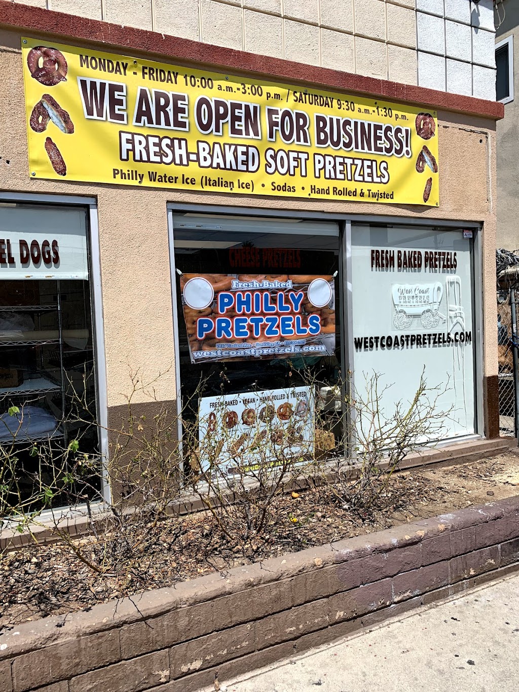 West Coast Pretzels Bakery Cafe | 7617 Vineland Ave, Sun Valley, CA 91352, USA | Phone: (818) 308-7575