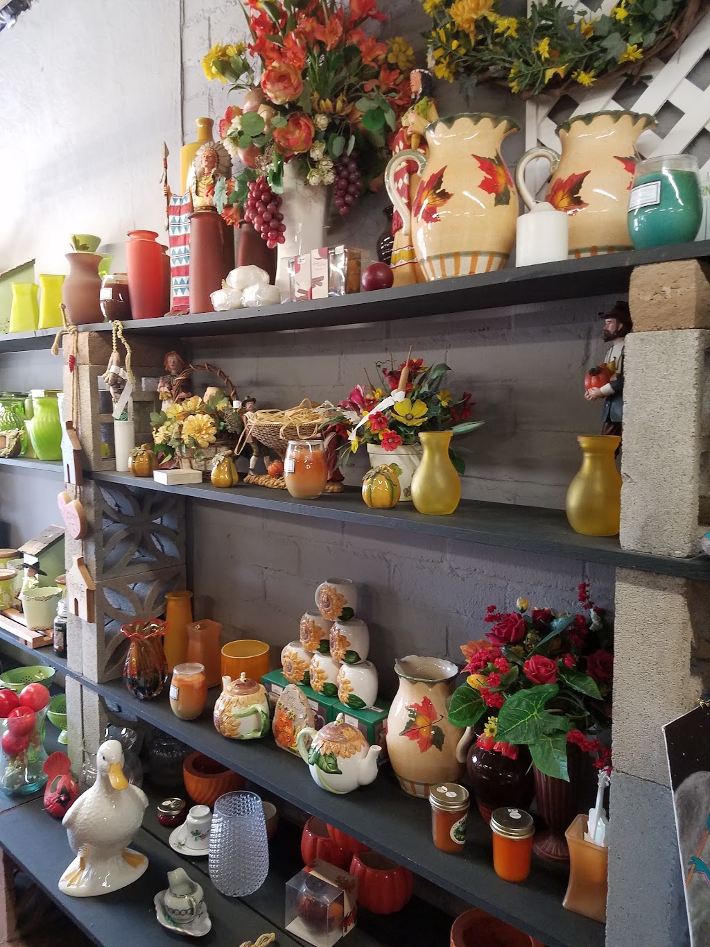 Little Flower Shop | 616 High St., Delano, CA 93215, USA | Phone: (661) 725-2541