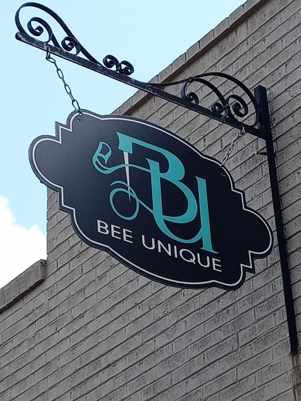 Bee Unique T-Shirts & Embroidery | 815 2nd St, Rosenberg, TX 77471, USA | Phone: (281) 344-1772