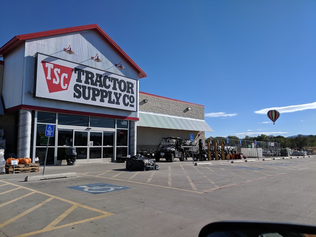 Tractor Supply Co. | 300 US-550, Bernalillo, NM 87004, USA | Phone: (505) 771-0168