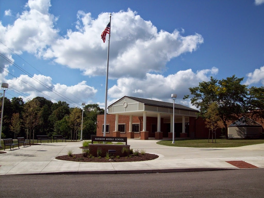 Harmon Middle School | 130 Aurora Hudson Rd, Aurora, OH 44202, USA | Phone: (330) 562-3375