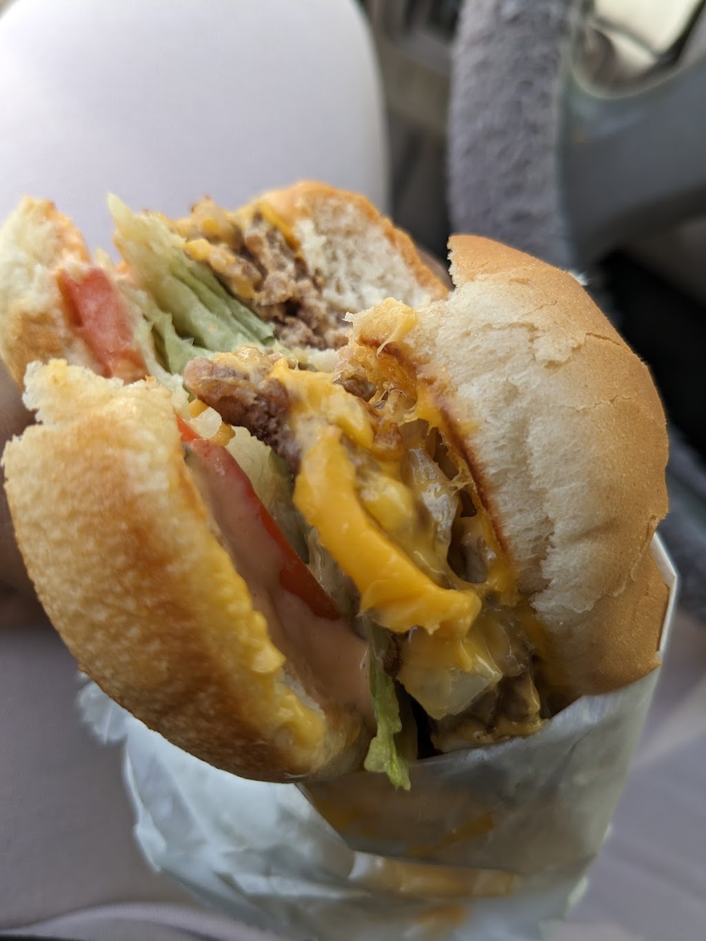 Bakers Drive-Thru | 2695 Inland Empire Blvd, Ontario, CA 91764, USA | Phone: (909) 906-3649