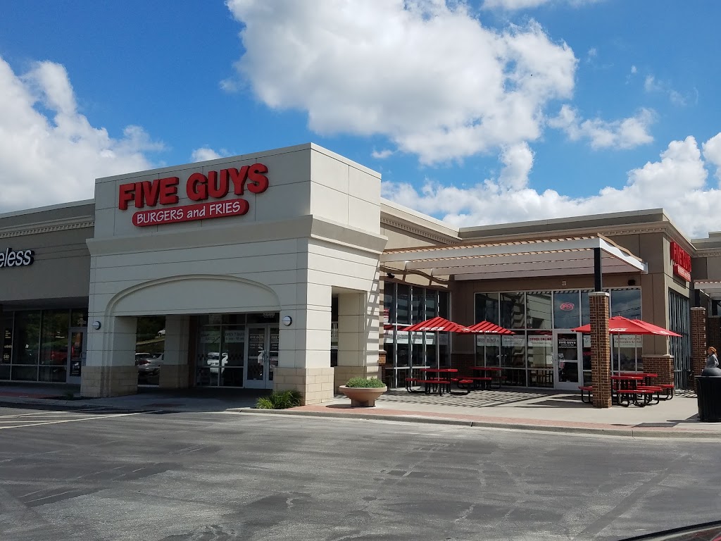 Five Guys | 8600 Ward Pkwy Suite 2155, Kansas City, MO 64114, USA | Phone: (816) 333-4897