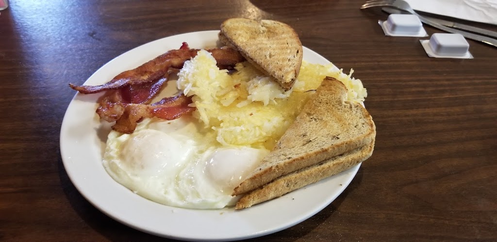 Lavernes Restaurant | 934 Jefferson Rd, Waynesburg, PA 15370, USA | Phone: (724) 883-2643