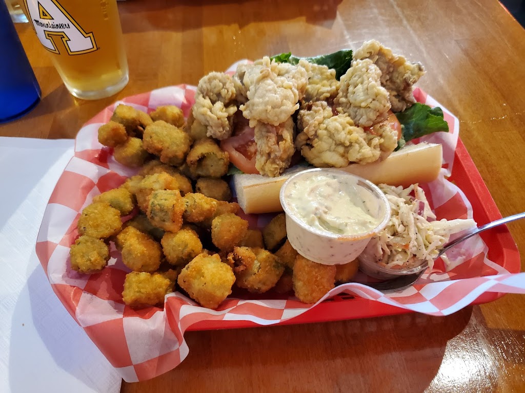 Kings Crab Shack and Oyster bar | 520 Hanes Mall Blvd, Winston-Salem, NC 27103, USA | Phone: (336) 997-9219