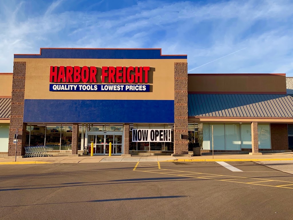 Harbor Freight Tools | 13913 Manchester Rd, Manchester, MO 63011, USA | Phone: (636) 779-7475