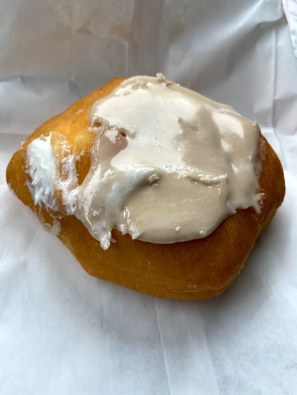 Mrs Renisons Donuts | 622 E 5th St, Marysville, OH 43040, USA | Phone: (937) 642-7008